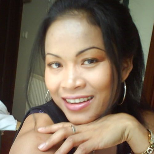 Evette 21 Escort Onet Village