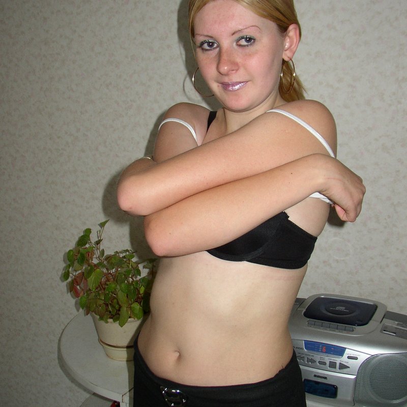 Adrienne 24 Rencontre escort Rassuen